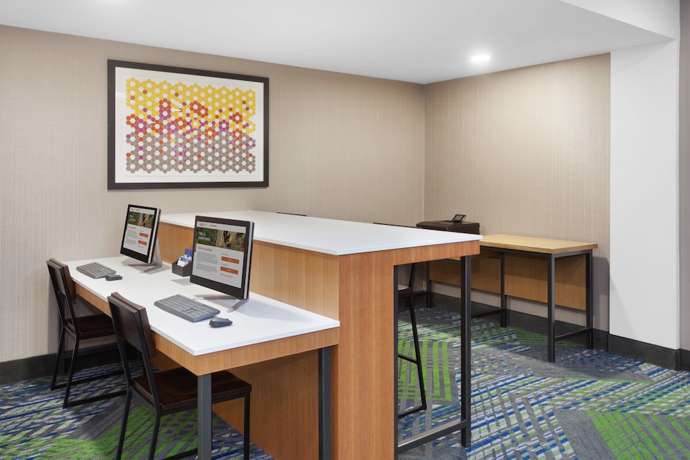Holiday Inn Express Hotel & Suites Culpeper by IHG - photo 20