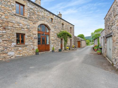 Warth Barn Uk44211 — 5-Star Luxury Hotel in Ingleton, United Kingdom
