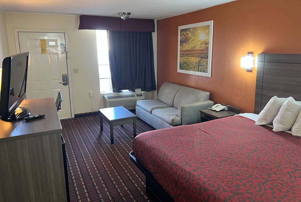 Days Inn by Wyndham El Reno - photo 6