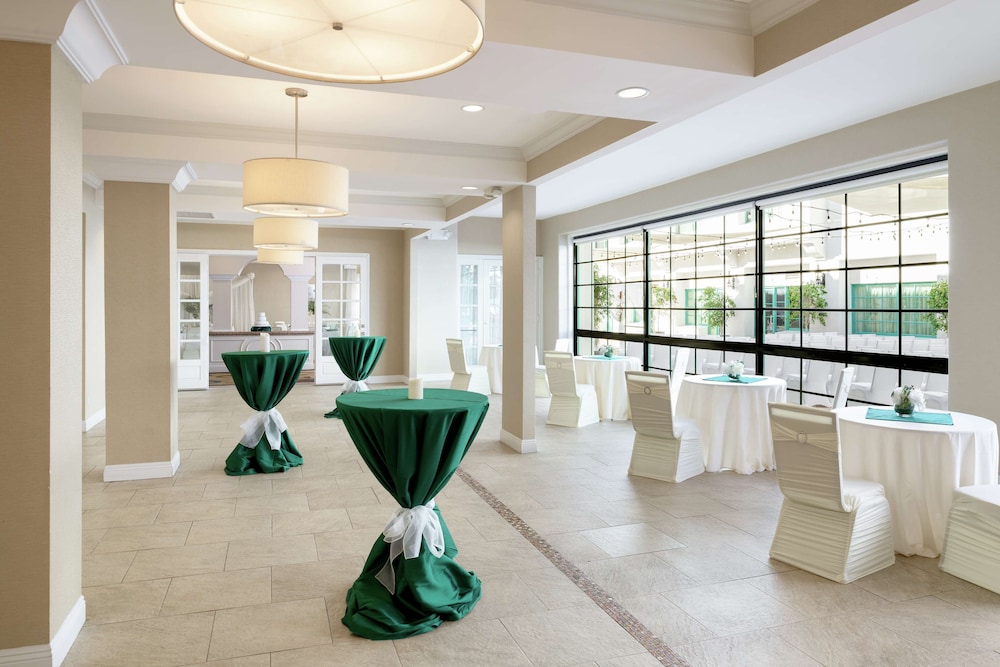 DoubleTree by Hilton San Pedro Port of Los Angeles - photo 59
