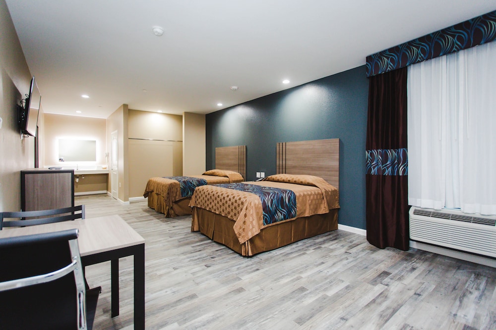 Budget Host Inn and Suites - photo 10