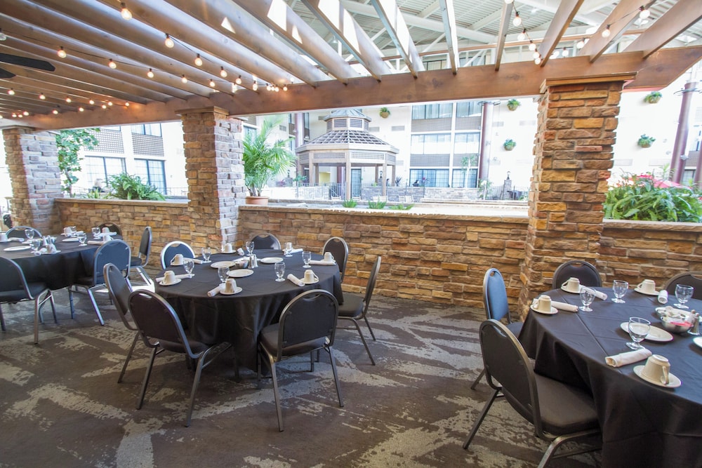 Holiday Inn Blmgtn Arpt South Mall Area By IHG - photo 25