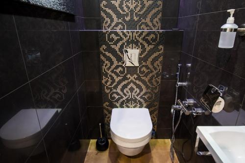 LuxeCityApartment