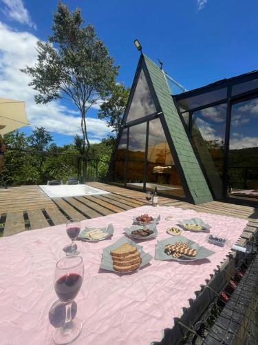 Encanto Glamping - carbon neutral hotel in Velez