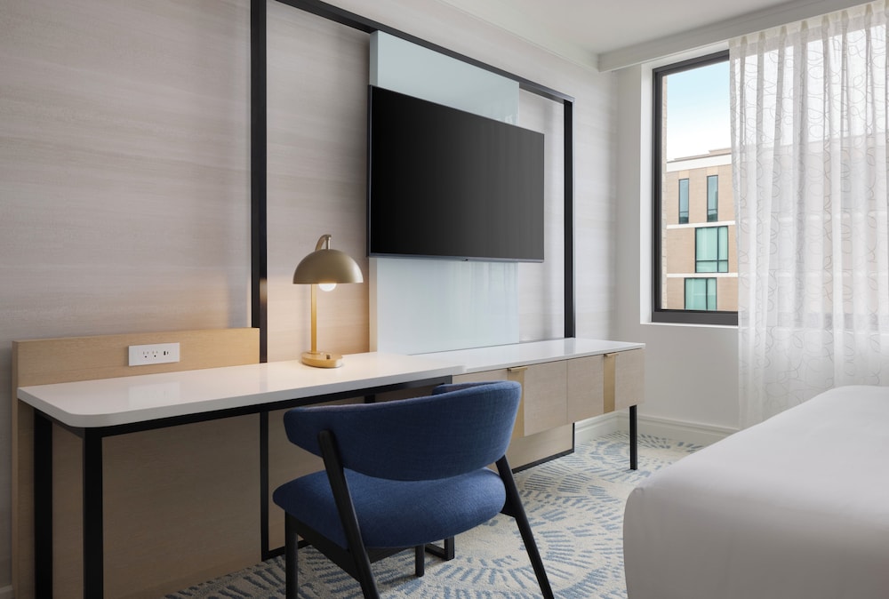 The Highland Dallas Curio Collection by Hilton - photo 17