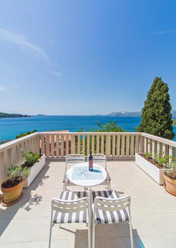 I Sassi Bianchi West Villa — 4-Star Luxury Hotel in Cavtat, Croatia