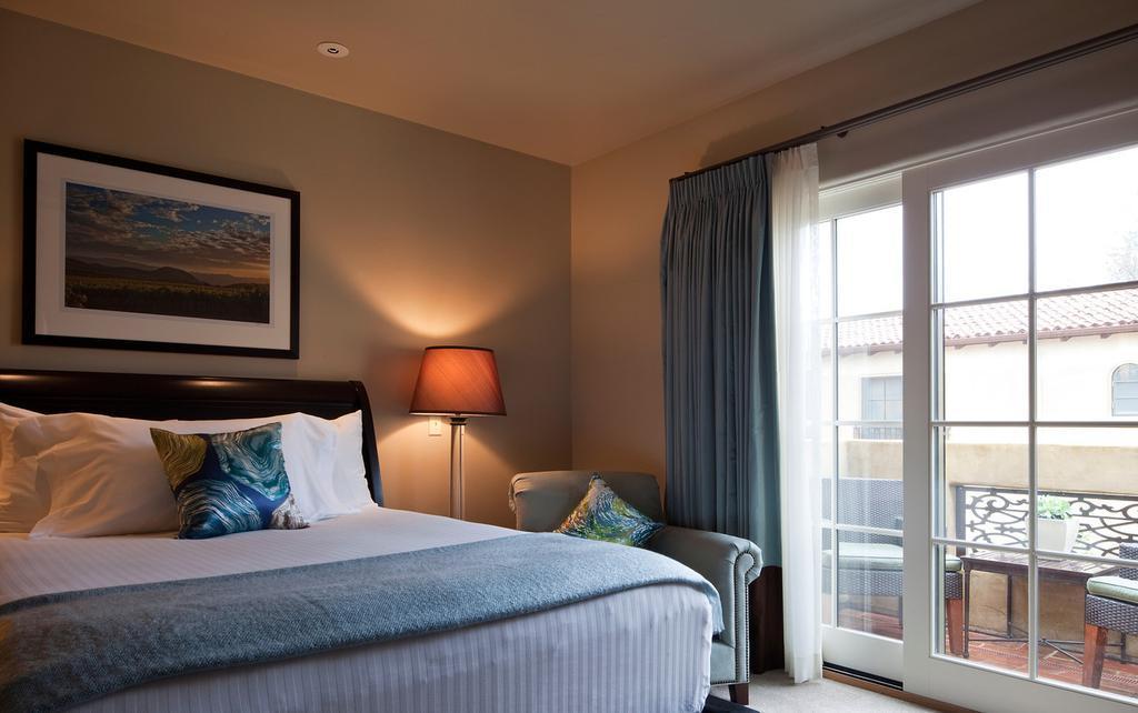 Fallon Hotel - photo 9