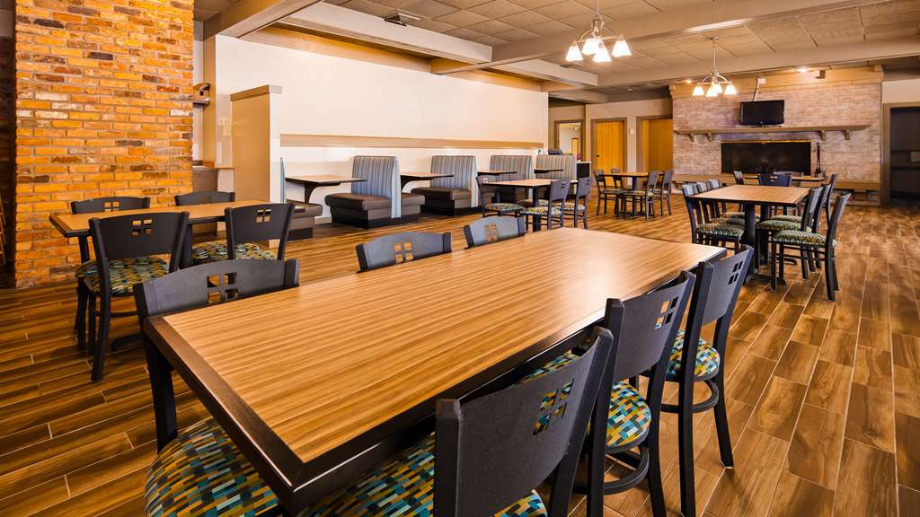 Best Western Woodhaven Inn - photo 32