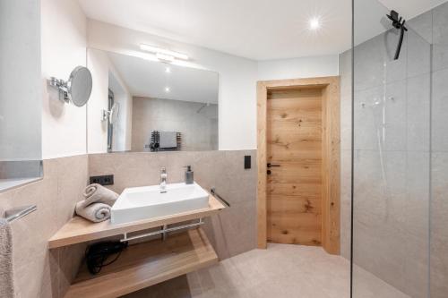 Appartements Retthäusl — 4-Star Luxury Hotel in Going, Austria
