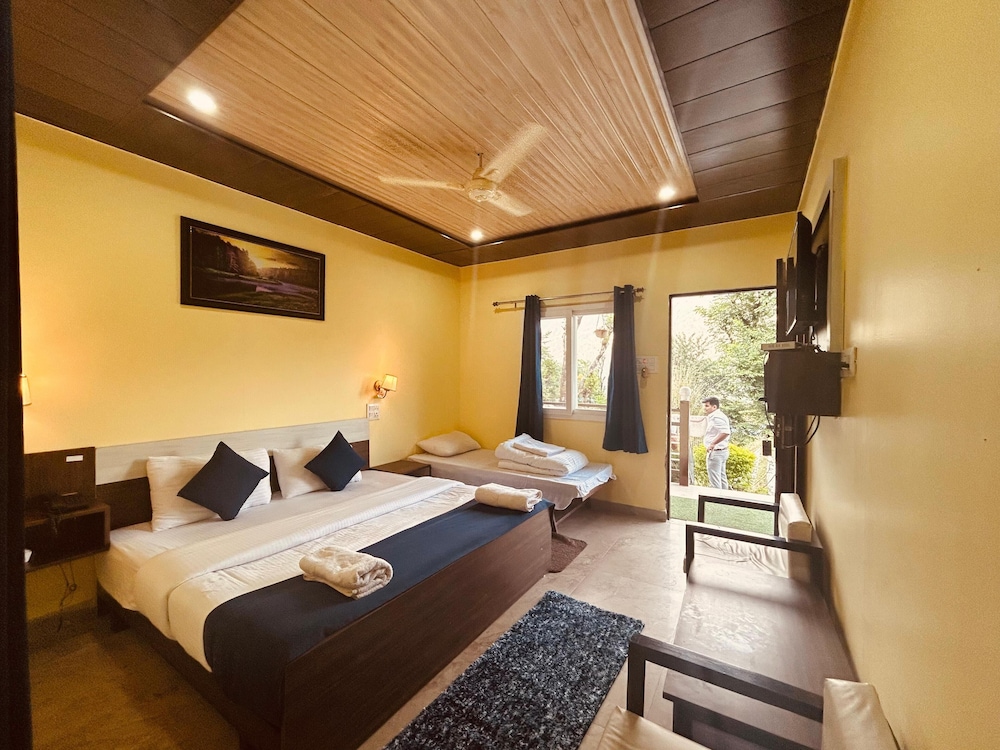 The Pines Mountain View in Rudraprayag, India