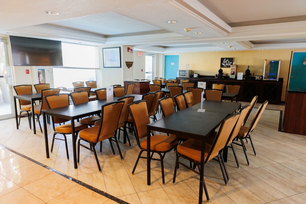 Garnet Inn & Suites Orlando - photo 127