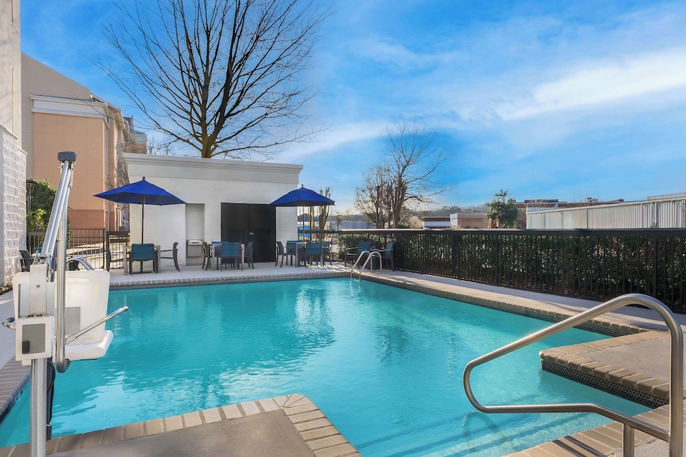 Hampton Inn & Suites Birmingham Pelham - photo 24