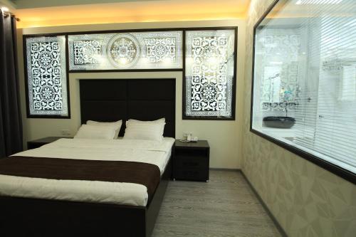 Safir Business Hotel O — 4-Star Luxury Hotel in Dushanbe, Tajikistan