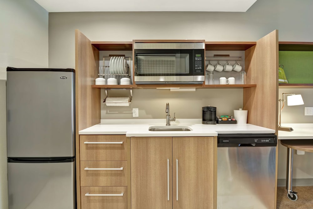 Home2 Suites by Hilton Charlotte Piper Glen - photo 15