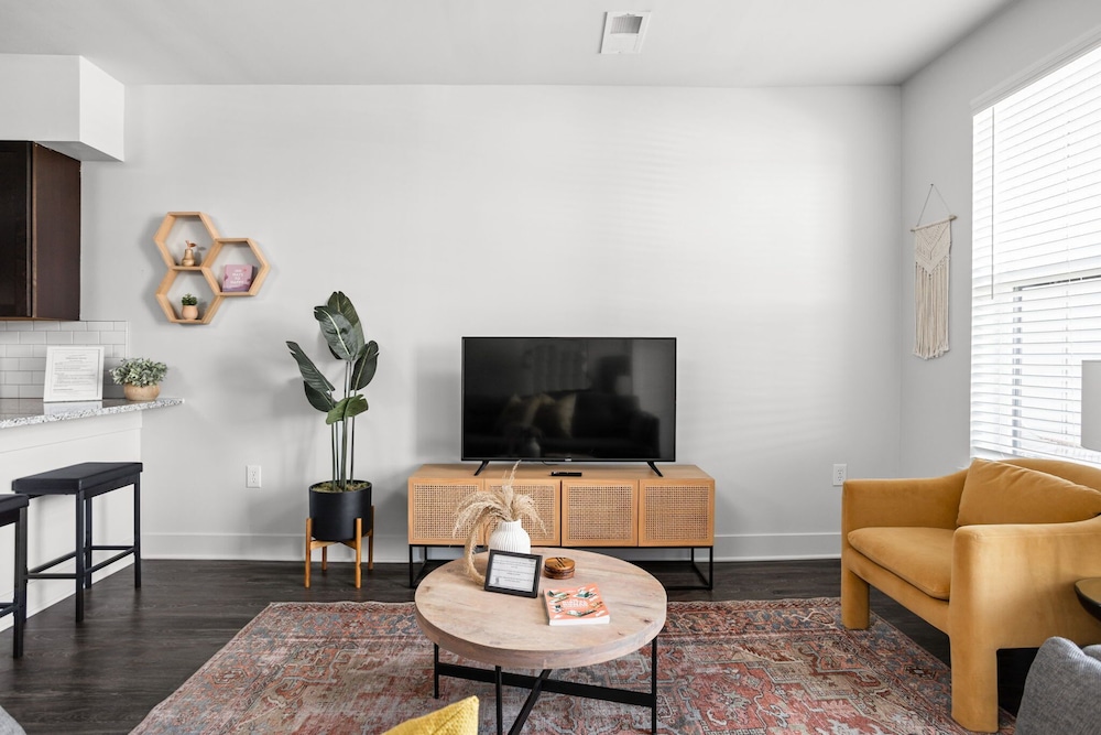 Cozysuites Stylish 4BR the heart of Nora in Indianapolis, United States