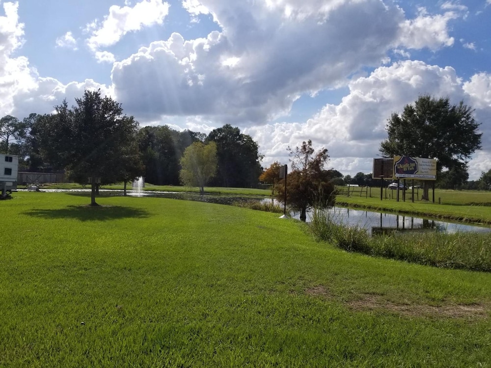 L'acadie Inn & Rv Park - photo 18
