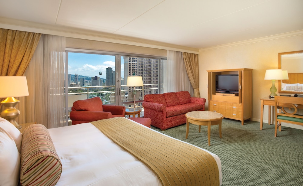 Waikiki Marina Resort at the Ilikai - photo 3