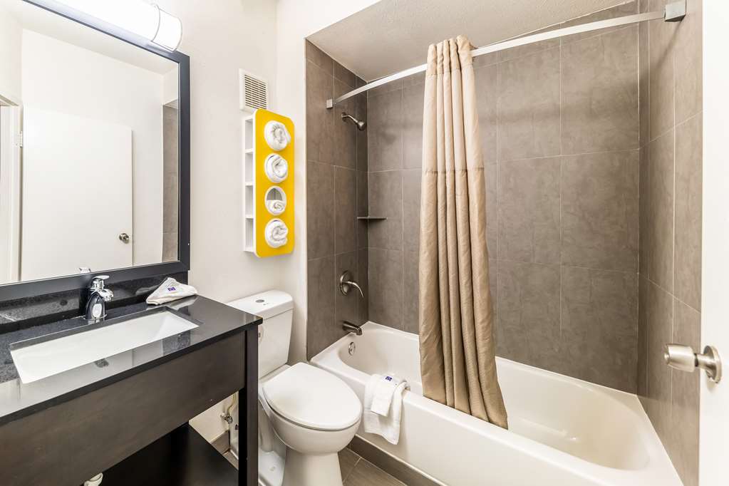 Motel 6 Lewisville TX Medical City - photo 17
