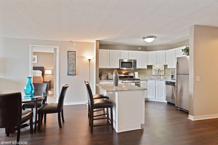 Premier Luxury Suites - photo 20