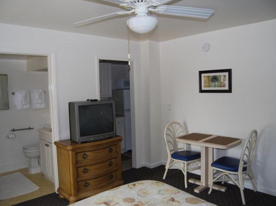 Bonita Beach Resort Motel - photo 16