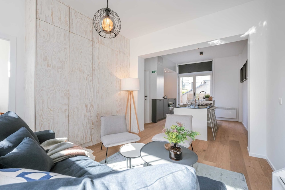 Bright Apartment in the Center of Ypres — 4-Star Luxury Hotel in Ieper, Belgium