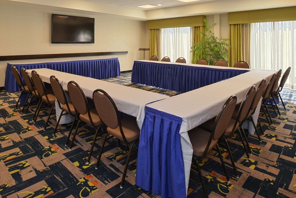 Hampton Inn & Suites Ocala - photo 47