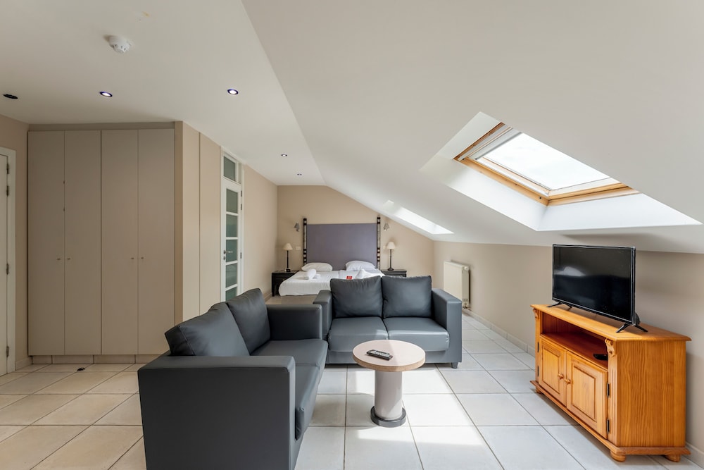 Sleep & Go Brussels South in Waterloo, Belgium