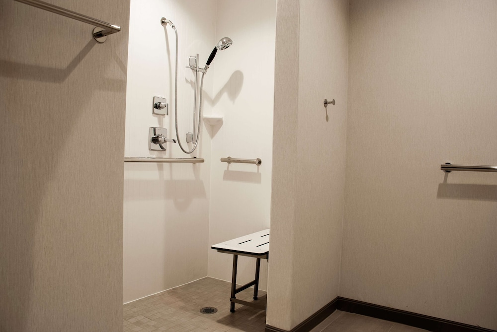 Hilton Garden Inn Dallas at Hurst Conference Center - photo 38