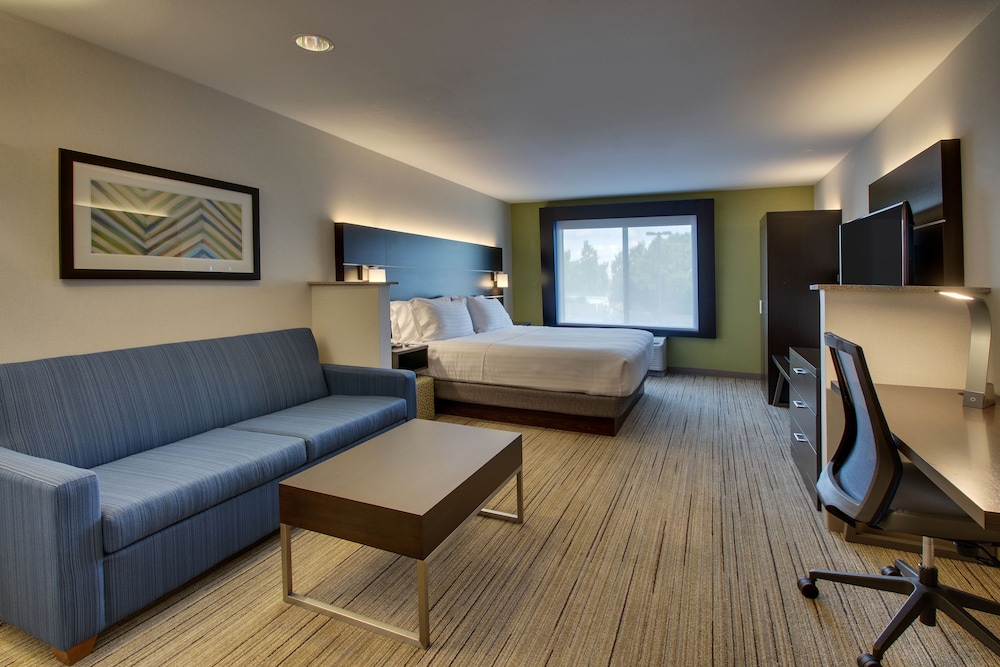 Holiday Inn Express & Suites Morris by IHG - photo 13