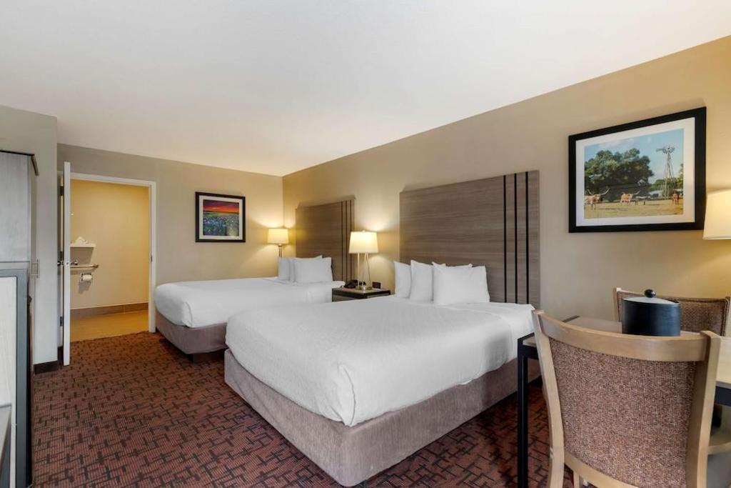 Marble Falls Inn - photo 26