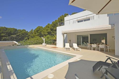 Villa Carritx 4 pax — 4-Star Luxury Hotel in Capdepera, Spain