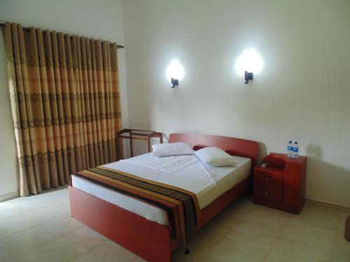 White Eagle Hotel — Dambulla — photo 4