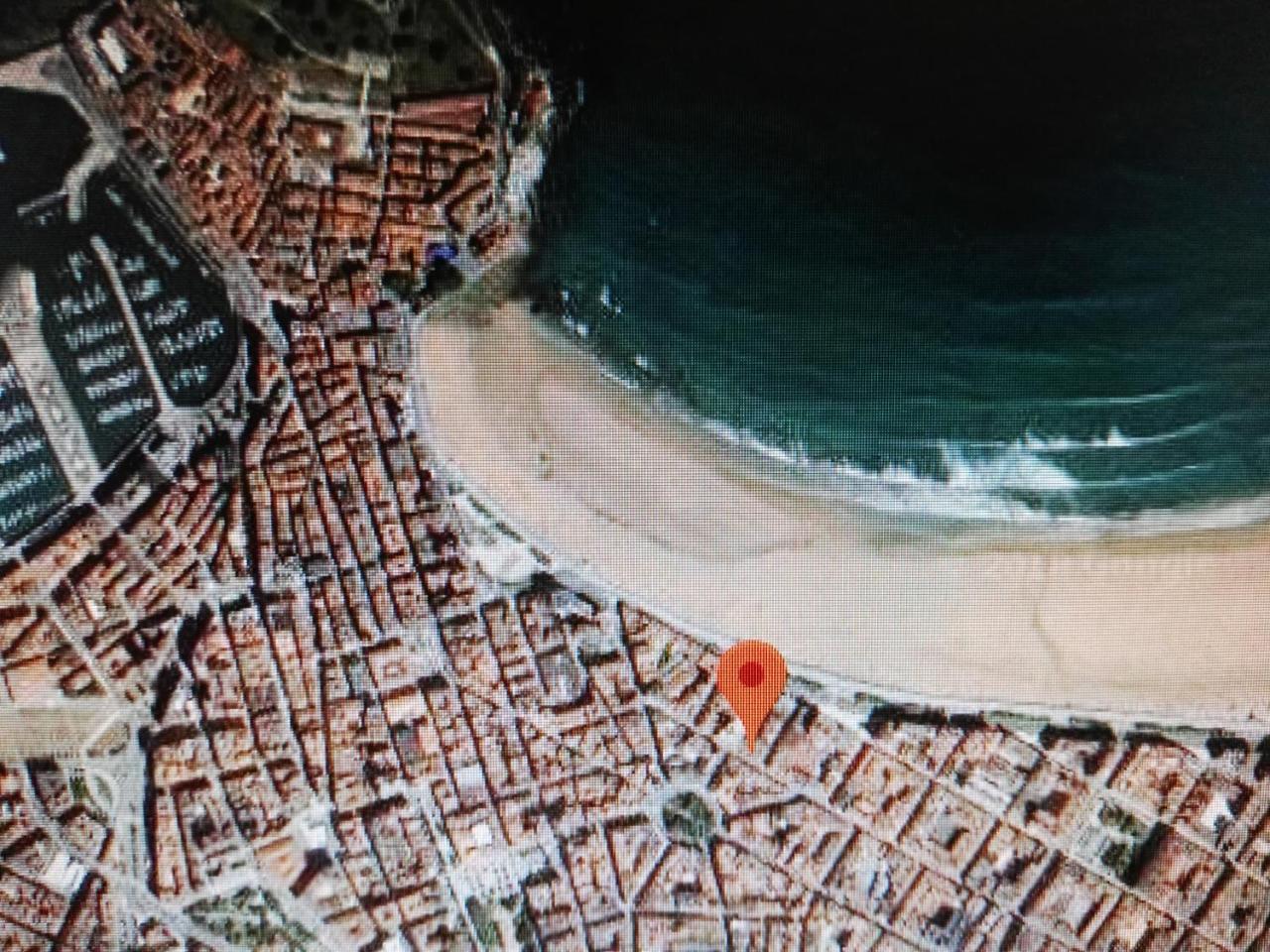 Apartamento Centro y Playa — 4-Star Luxury Hotel in Gijon, Spain
