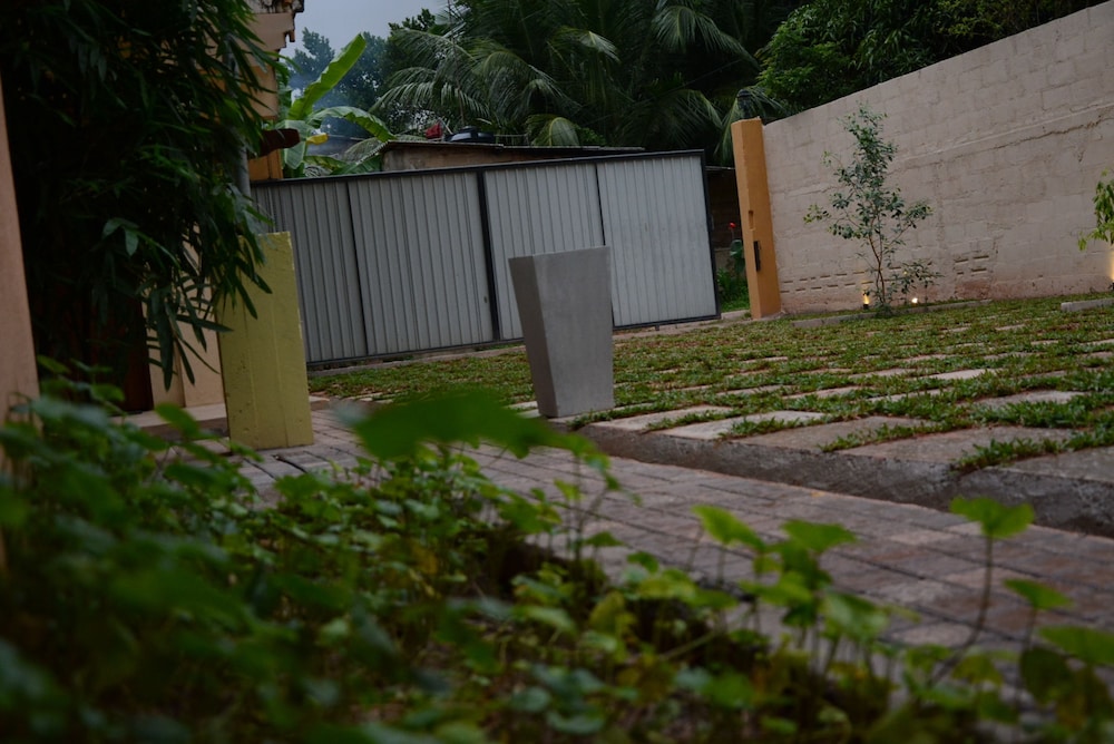 Hotel Thilon — Negombo — photo 2