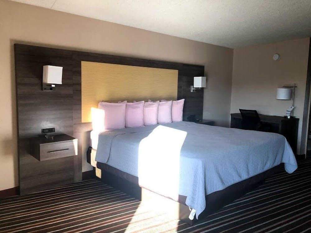 Legacy Inn Sumner - photo 15