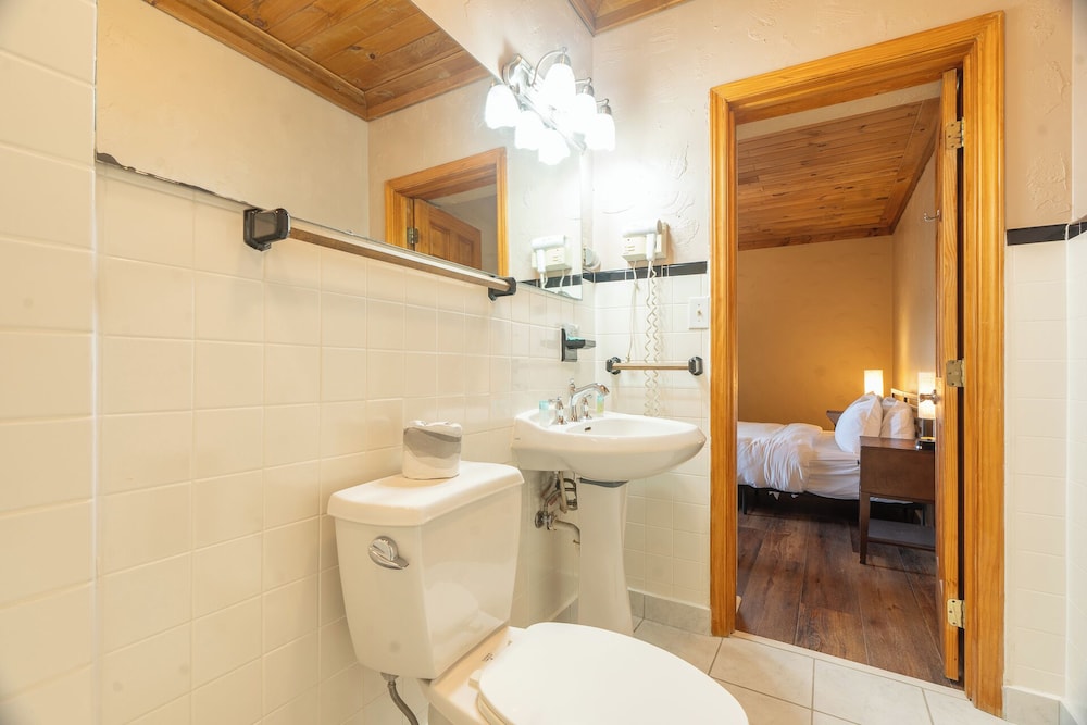 Ridgeway Inn - photo 67