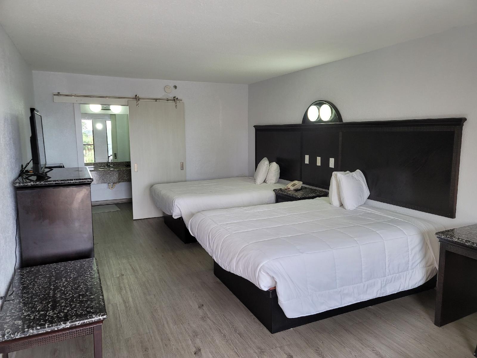 Fairway Inn - photo 10