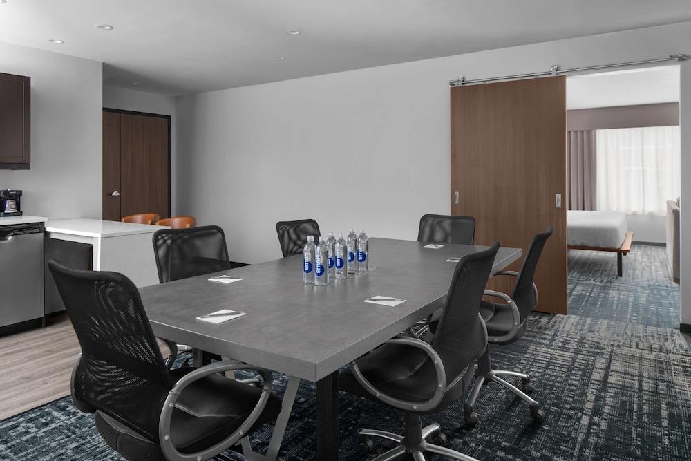 Homewood Suites by Hilton Charlotte Uptown First Ward - photo 23