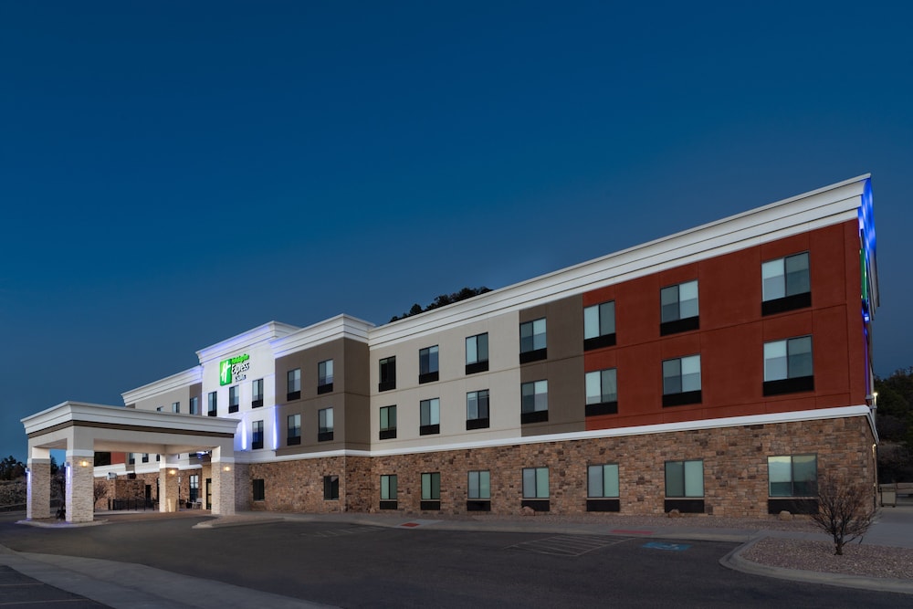Holiday Inn Express & Suites Trinidad by IHG - photo 47