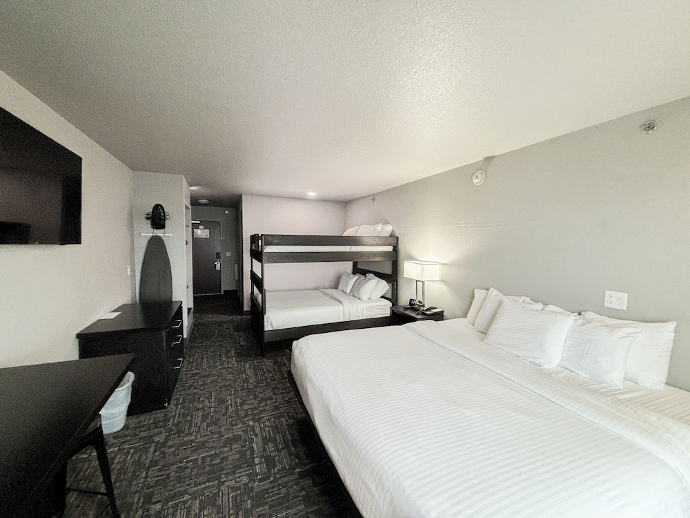 Metropolis Resort - photo 27