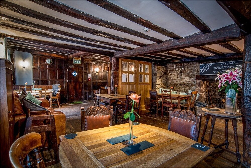 Unicorn Inn — Ludlow — photo 4