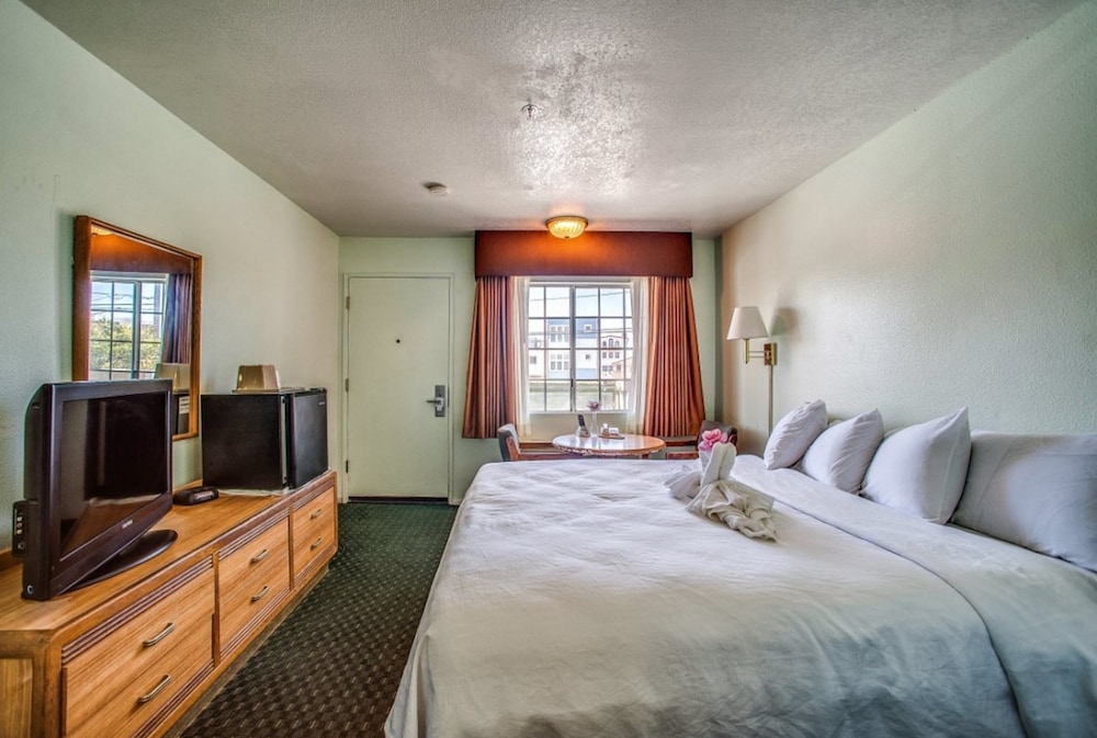 Oceanview Motel Huntington Beach - photo 21