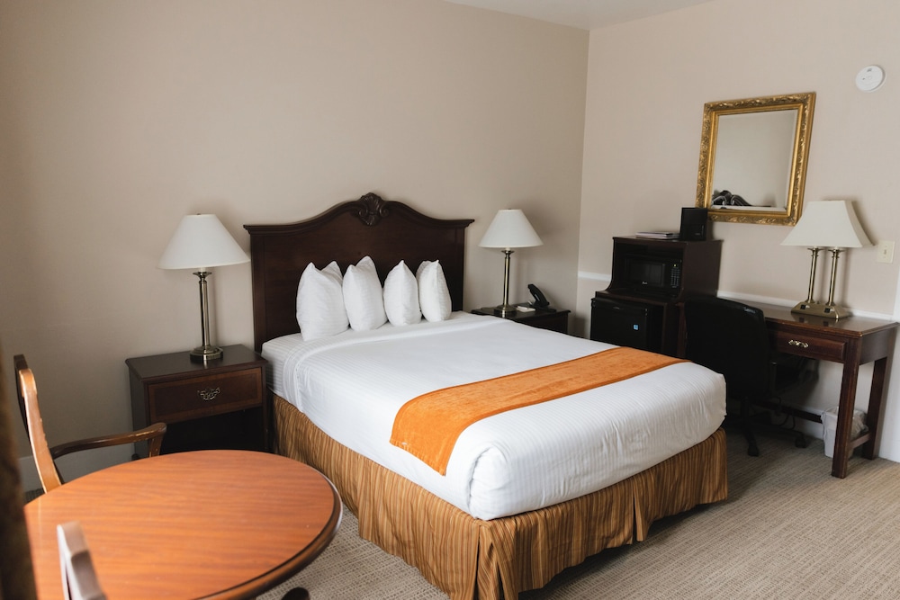 Historic Santa Maria Inn - photo 7