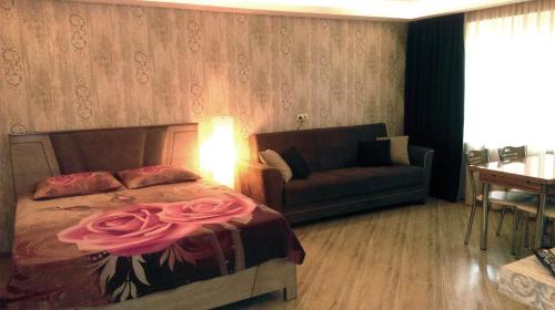 Comfortable studio apartment near the metro station