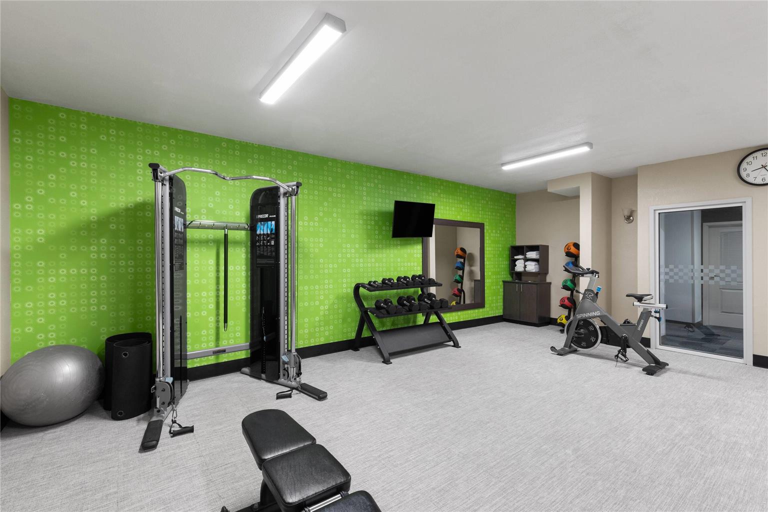 La Quinta Inn & Suites by Wyndham Lexington South Hamburg - photo 18
