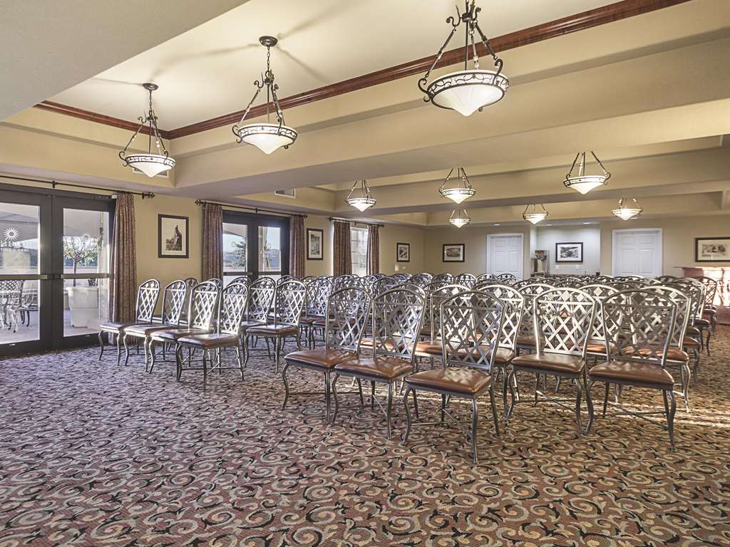 La Quinta Inn & Suites by Wyndham Trinidad - photo 45