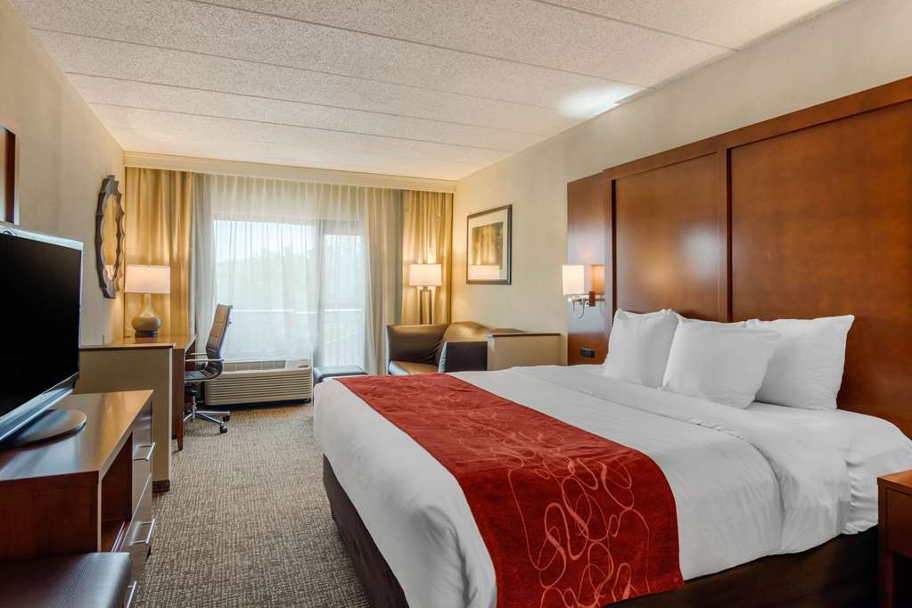 Comfort Suites South Park - photo 9