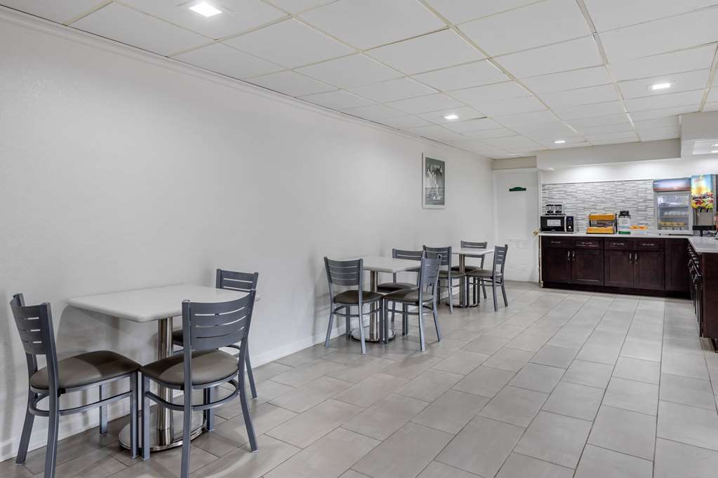 Suburban Extended Stay Hotel At The University - photo 26