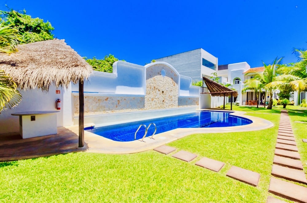 Superior Room E8 Dolce Vita Caribe B&B — 4-Star Luxury Hotel in Playa Del Carmen, Mexico