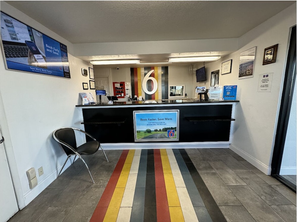 Motel 6 Janesville WI - photo 3